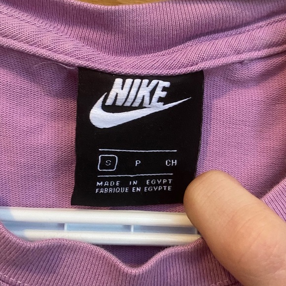 Nike Purple Short Sleeve Tee with embroidery - Picture 3 of 4